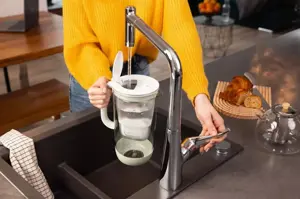 Brita Glass+1MaxtraProPP 2.5-litre filter jug | mint