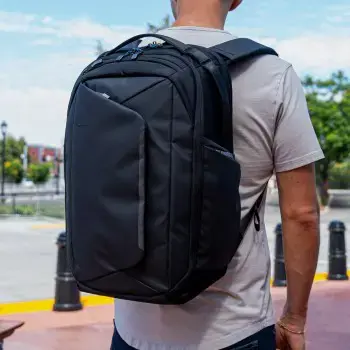 TARGUS PRO-TEK 16" TECH BACKPACK, BLACK