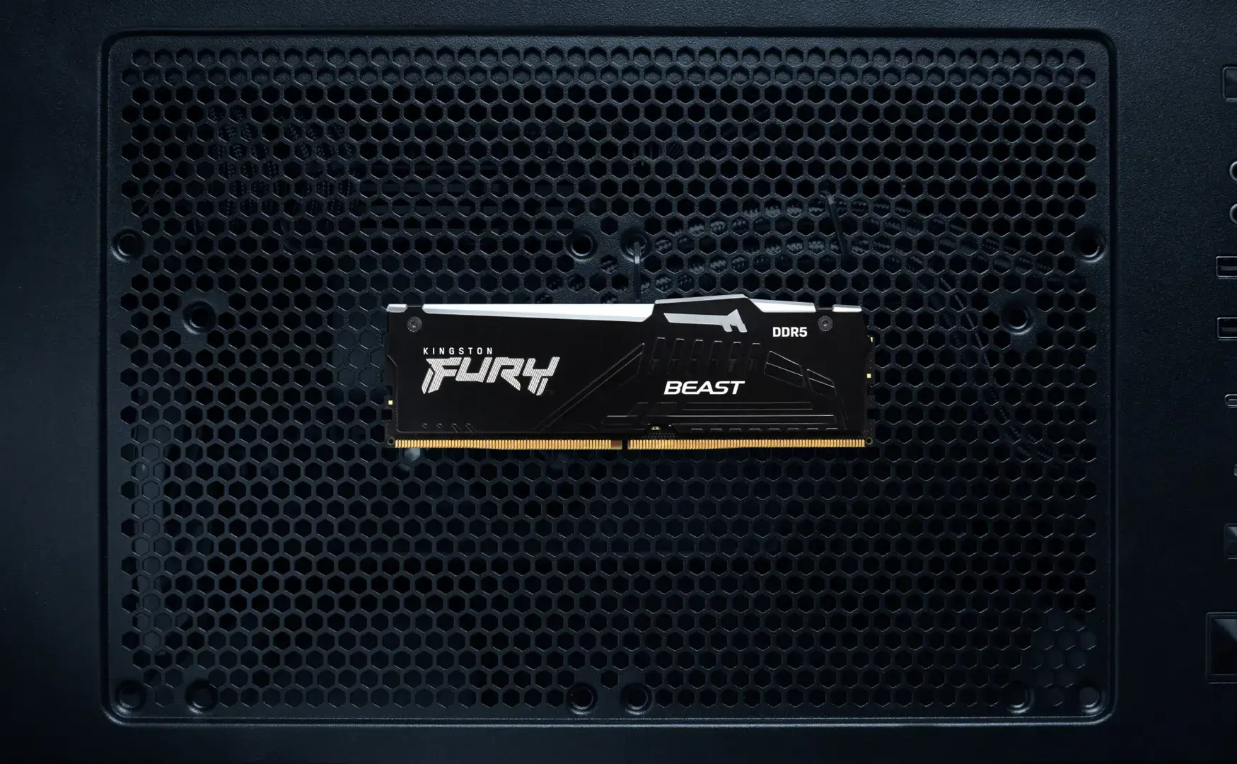 KINGSTON 64GB 6000MT/S DDR5 CL36 DIMM (KIT OF 2) FURY BEAST RGB