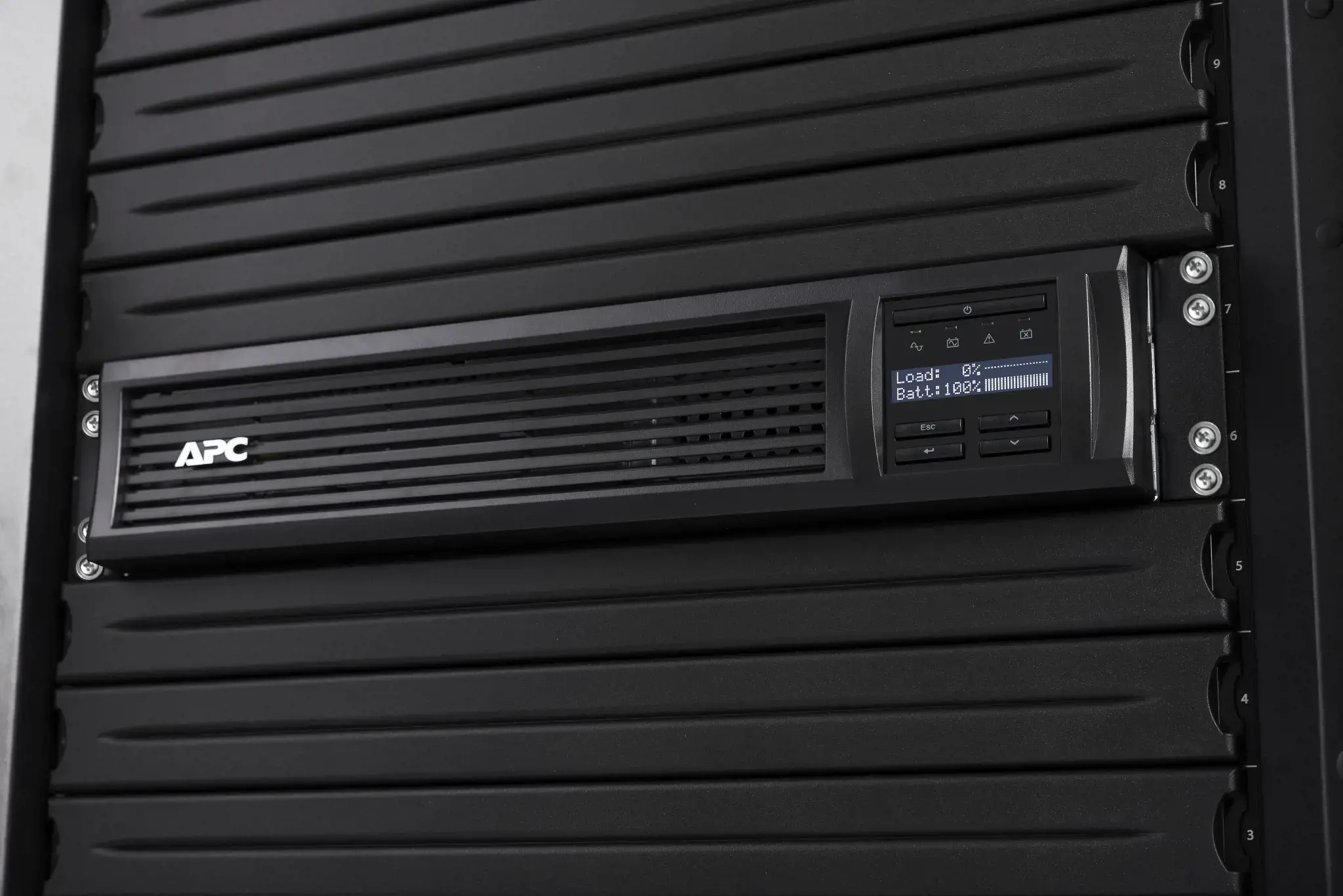 APC SmartConnect UPS SMT 1500VA Rack 2HE