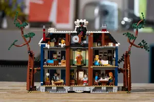 LEGO ICONS 11370 Stranger Things: The Creel House