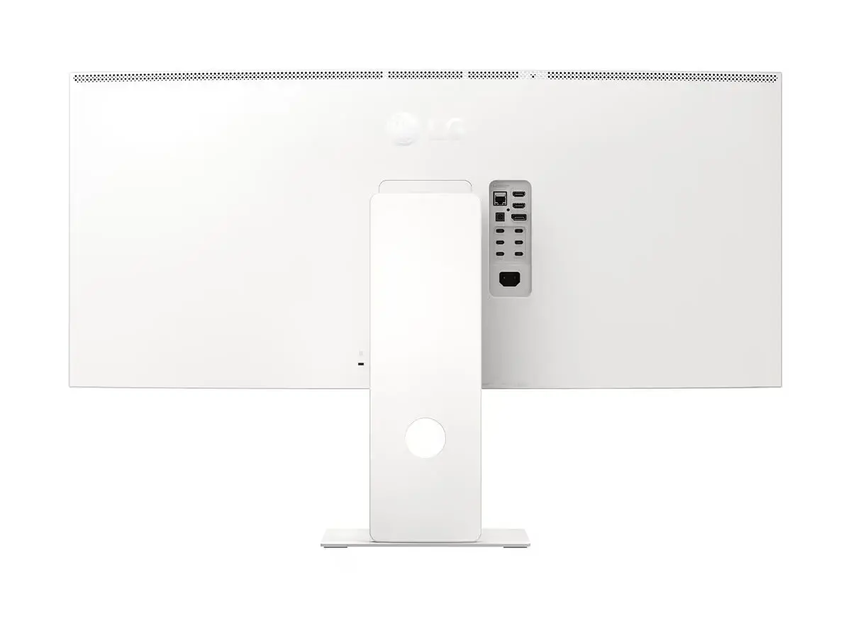 LG | 40U990A-W.AEU | 40 " | IPS Black | UHD | 21:9 | 120 Hz | 5 ms | 5120 x 2160 pixels | 450 cd/m² | HDMI ports quantity 2 | White