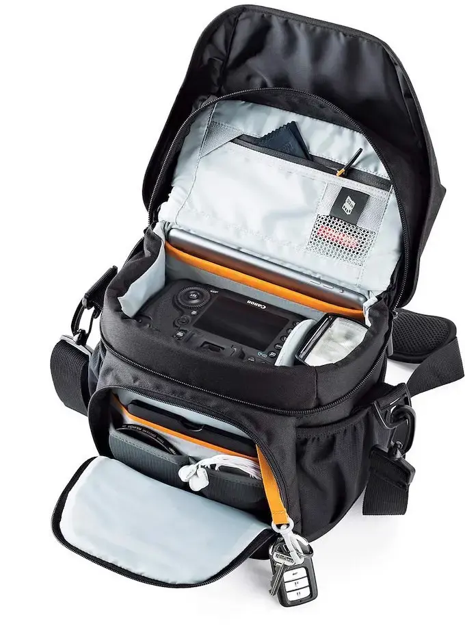 Lowepro fotoaparato krepšys Nova 170 AW II, juodas