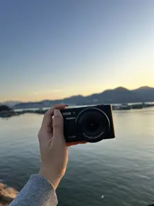 Yashica City 100, black