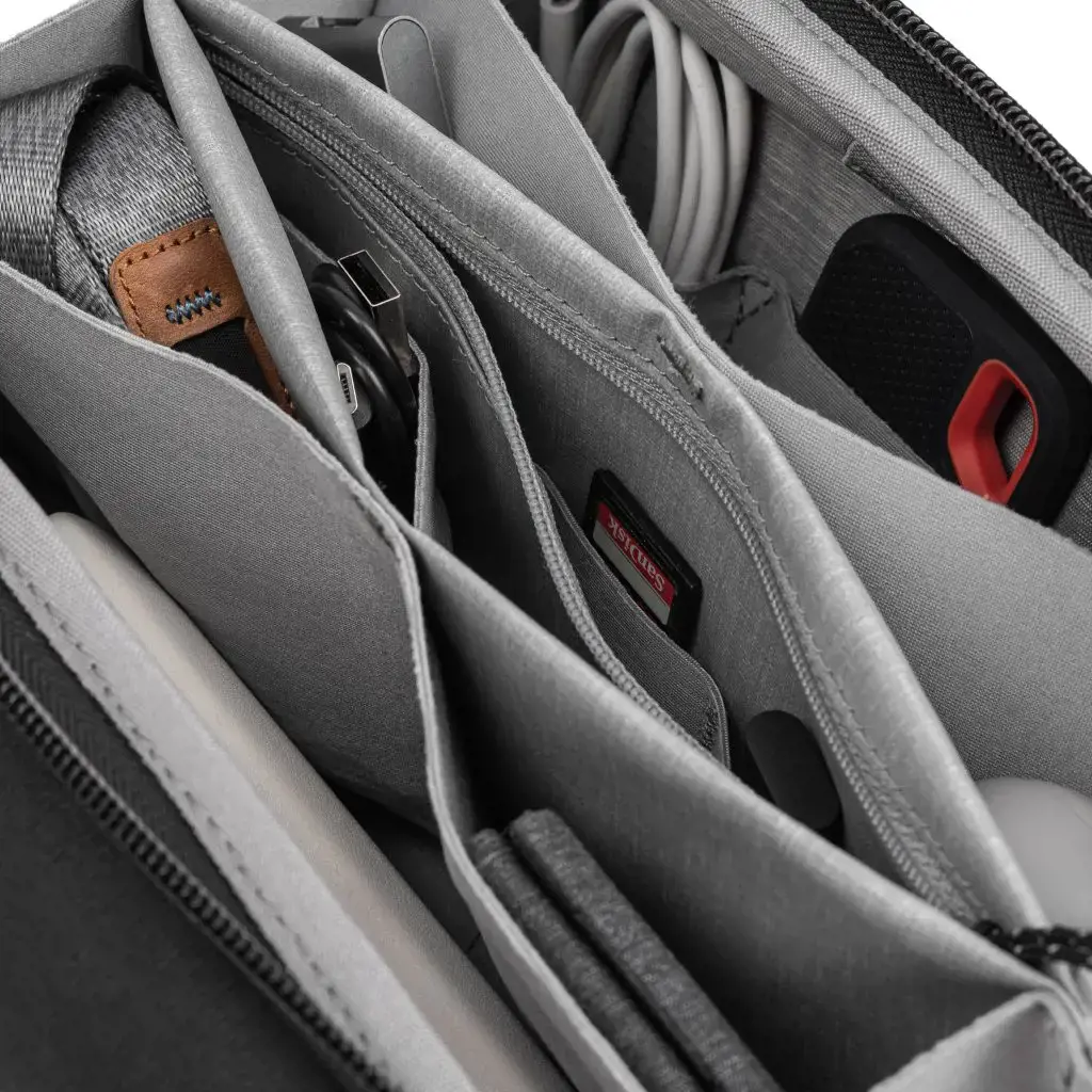 "Peak Design Tech Pouch", juoda