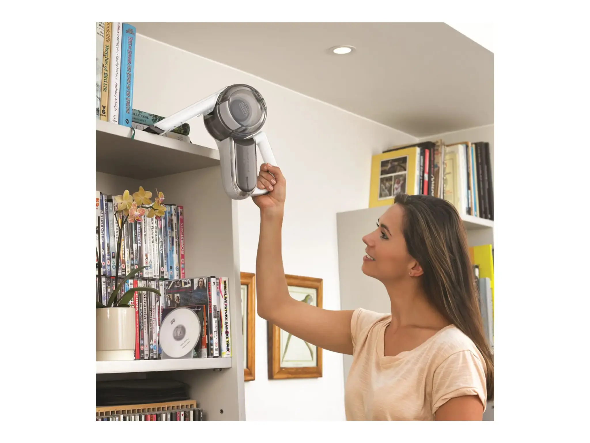 "Black &amp; Decker" PV1820L rankinis dulkių siurblys "Chrome" be maišelio