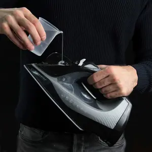 Esperanza EHI011 Steam iron Ceramic soleplate Grey, Black 2600 W