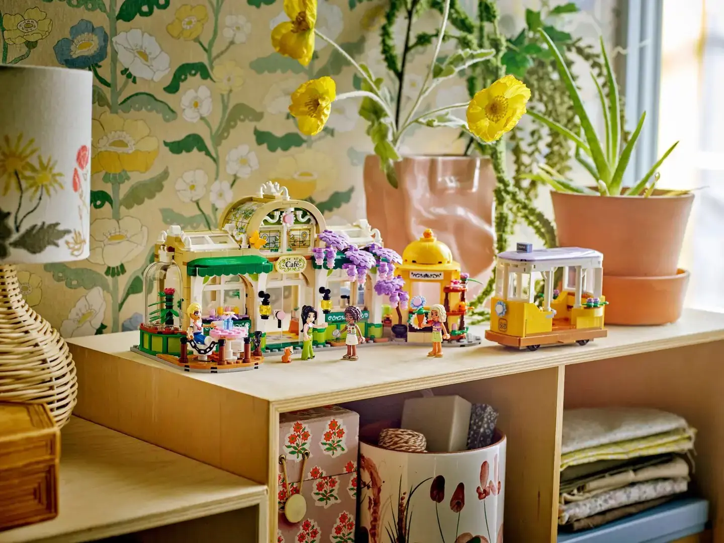 LEGO FRIENDS 42671 Plant Café & Flower Shop