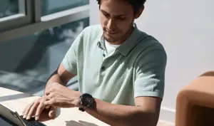 "Xiaomi Watch 2 Pro" - "Bluetooth®" sidabrinis korpusas su rudu dirželiu "Xiaomi