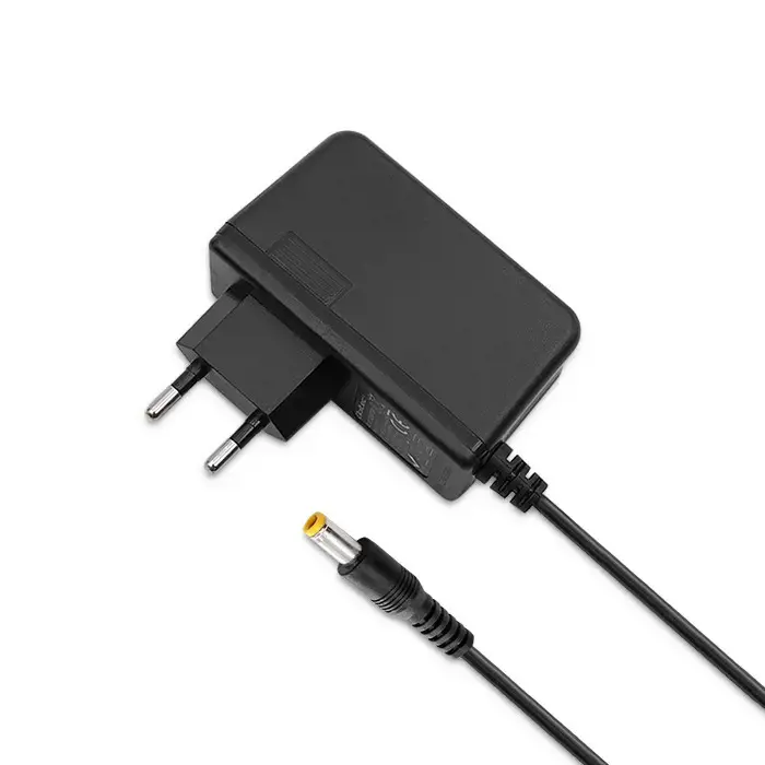 QOLTEC 51034 Įkišamas maitinimo šaltinis 19W 9V 2.1A 5.5x2.5