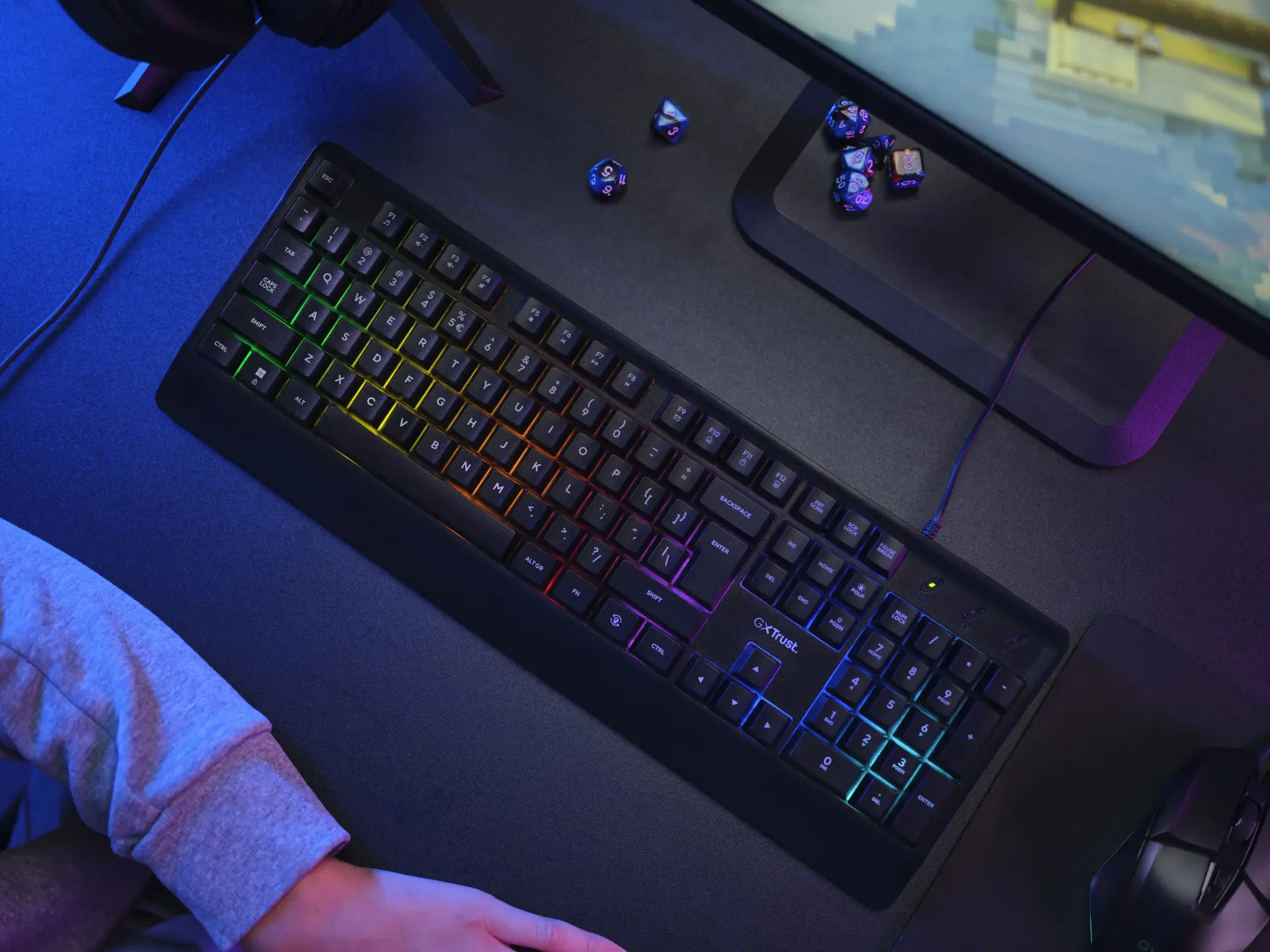 "Trust GXT 792 QUADROX", pilno dydžio (100 %), USB, QWERTY, LED, juoda, pelė pridedama