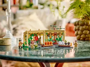 LEGO HARRY POTTER 76445 Hogwarts Castle - Herbology Class