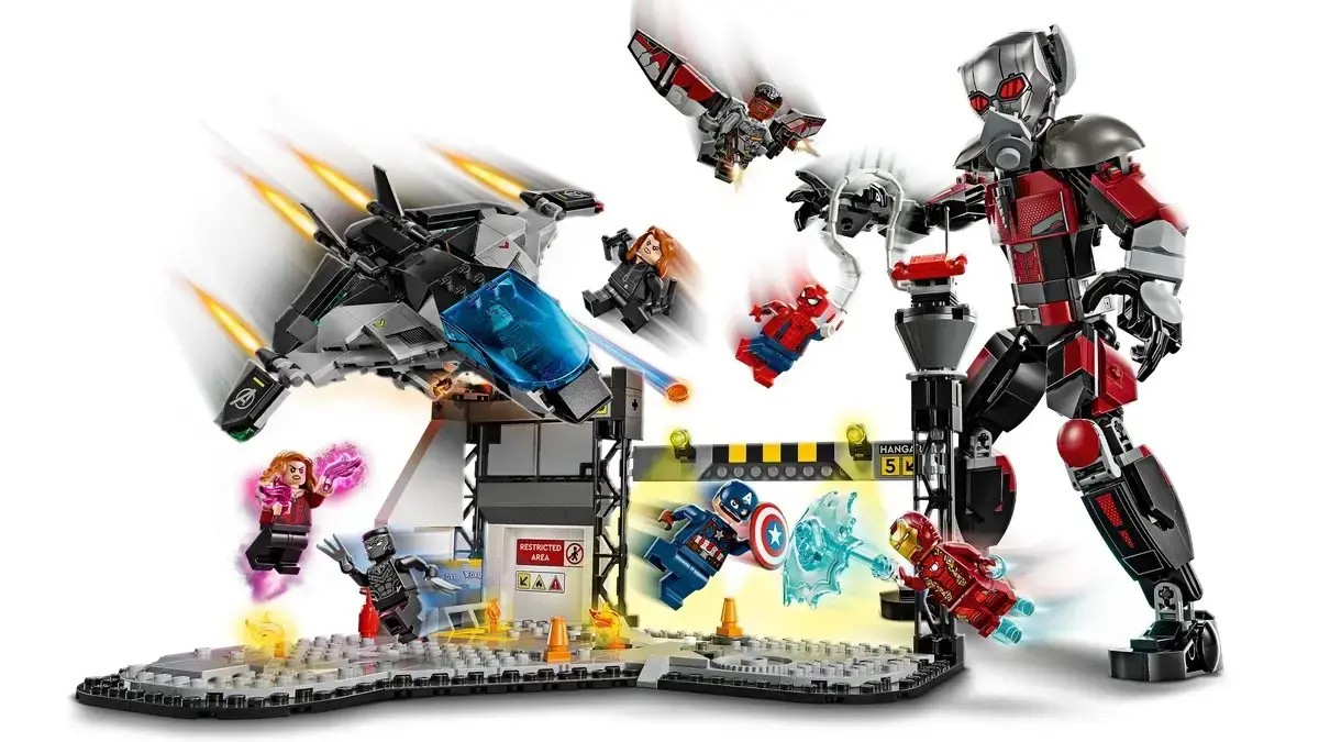 LEGO MARVEL 76314 Captain America: Civil War Battle