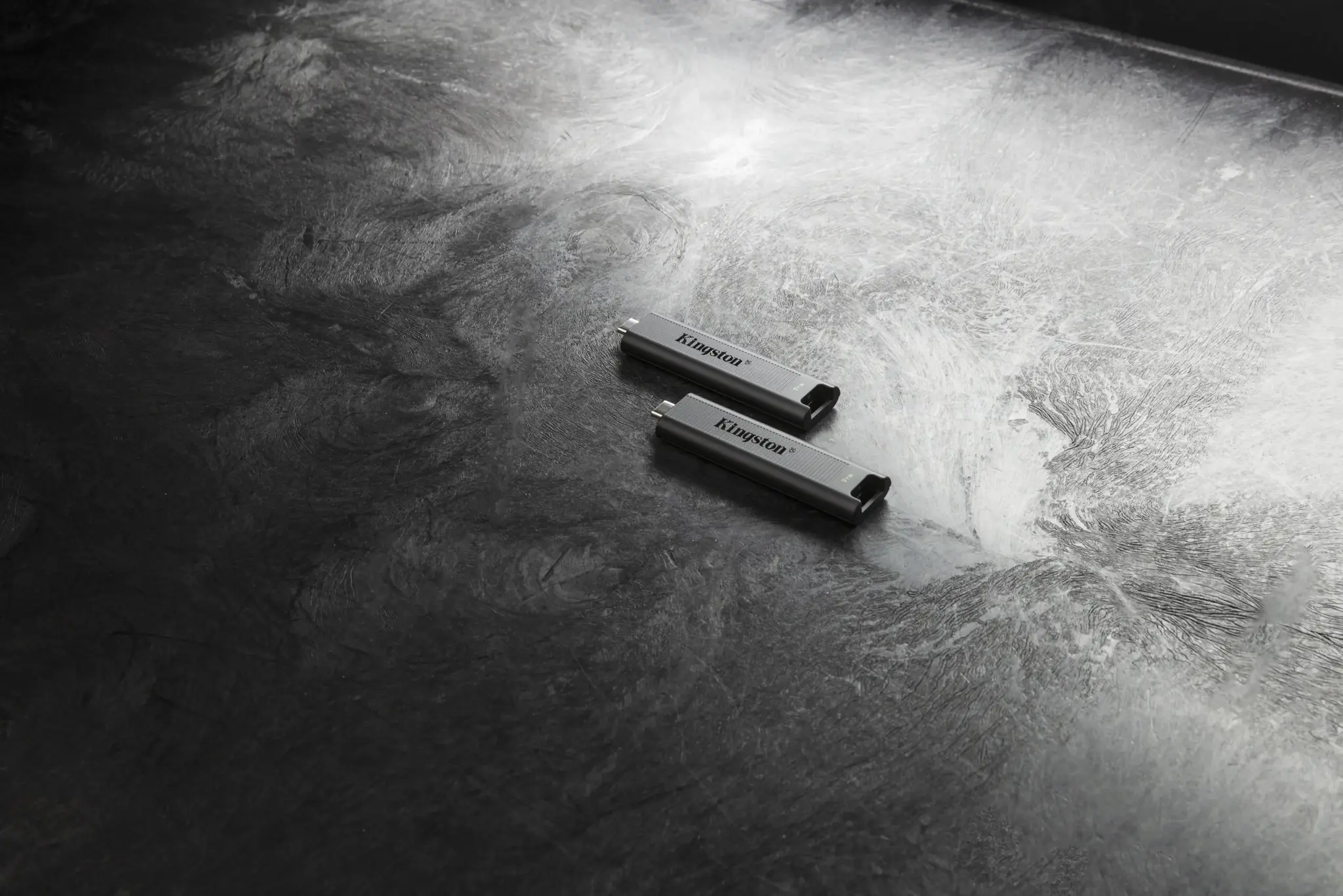 KINGSTON 1 TB USB 3.2 Gen 2 "DataTraveler Max