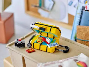 LEGO 40817 Yellow Travel Suitcase