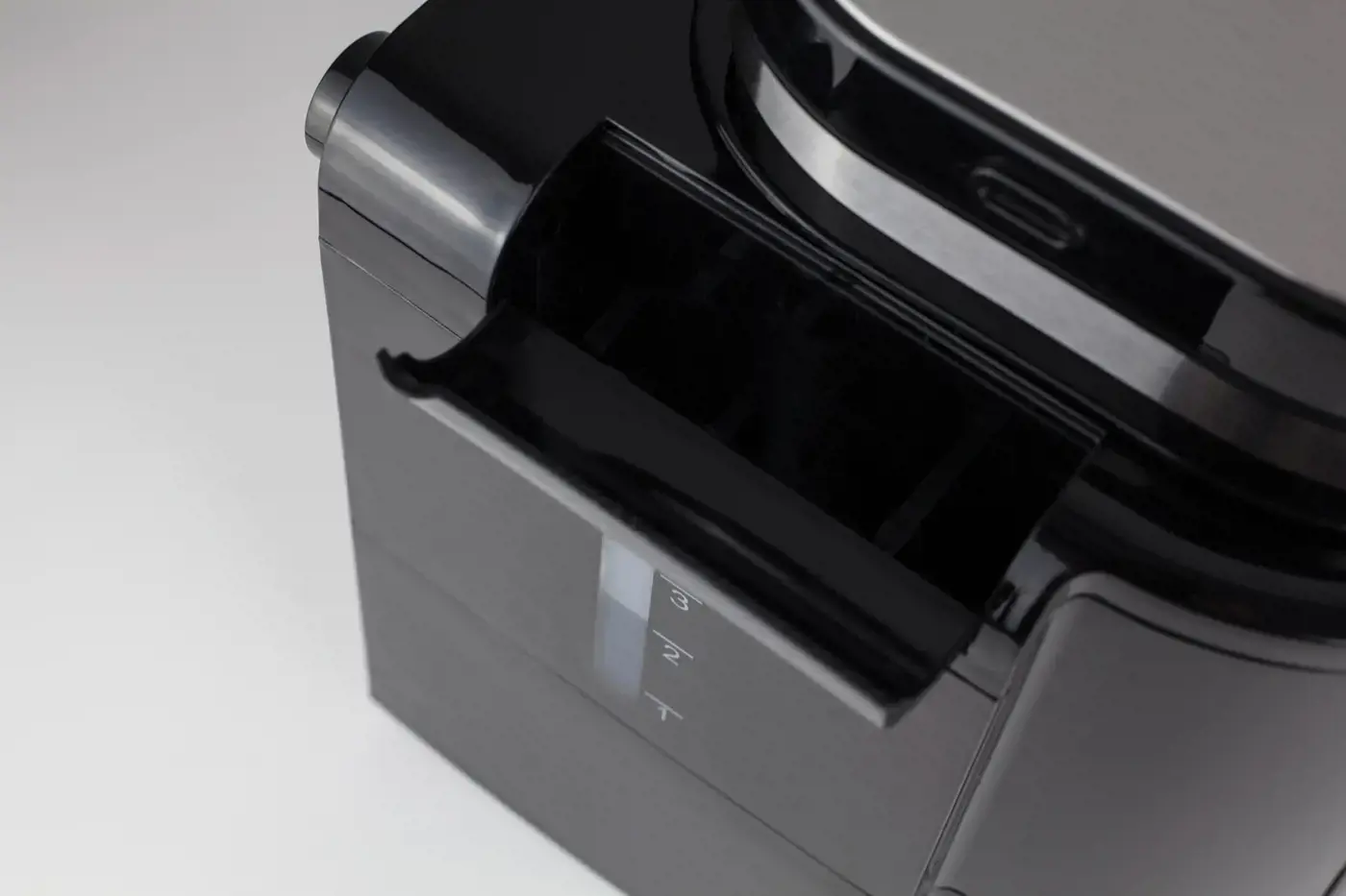 Kavos aparatas Caso 01848, 0,6 litrai, Juoda, Automatinis