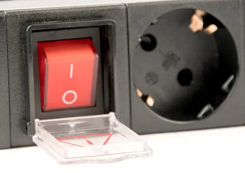 GEMBIRD PDU 8x Schuko 1U 16A 3m