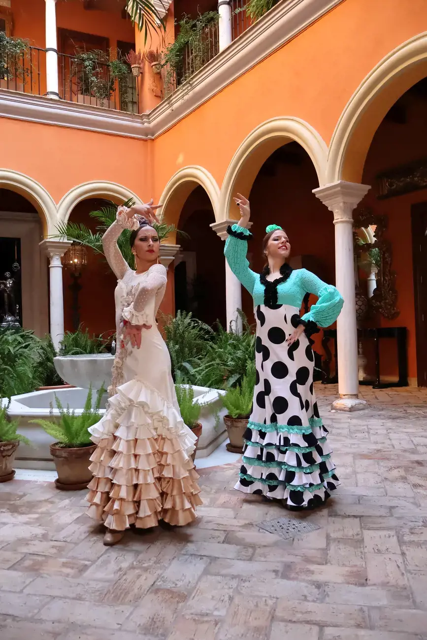 "Canon EOS R10", 24,2 MP, 6000 x 4000 taškų, CMOS, 4K Ultra HD, jutiklinis ekranas, juoda