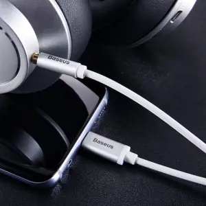 Baseus Yiven Garso kabelis USB-C - mini jack 3,5 mm, 1,2 m (juodas) (juodas)