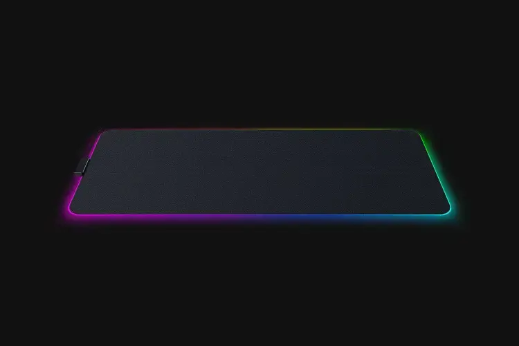 "Razer Strider Chroma" pelės kilimėlis, 900 x 370 x 4 mm, juodas