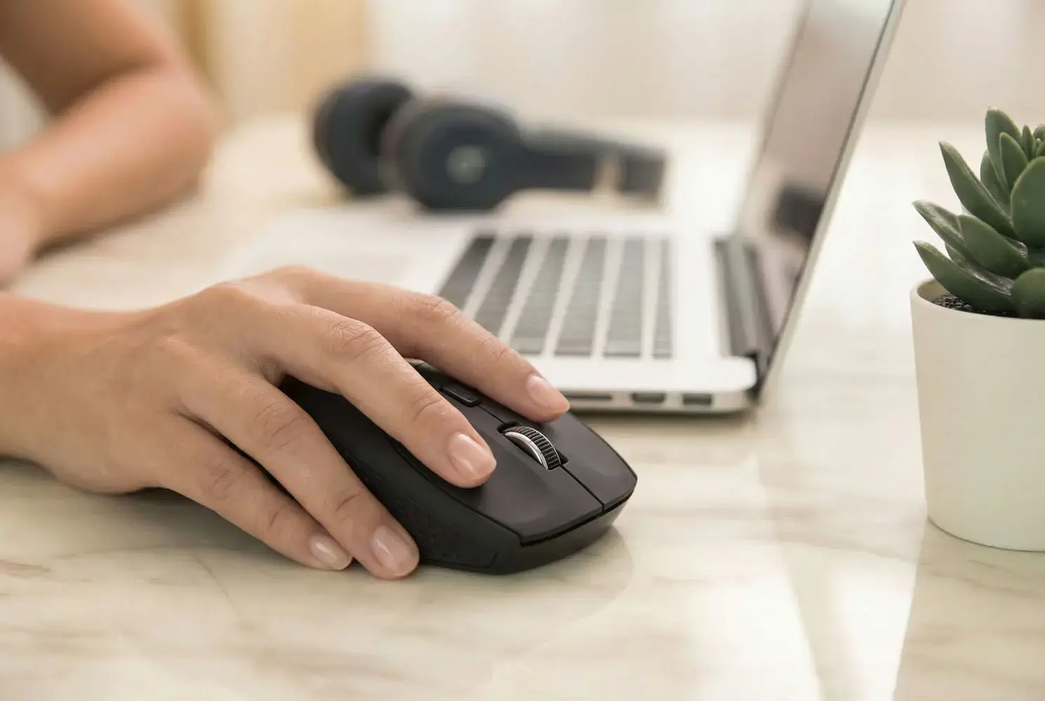ESPERANZA EM123K BLUETOOTH OPTICAL MOUSE 6D ANDROMEDA BLACK