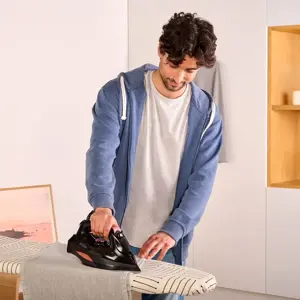 "Black+Decker" BXIR3000E garų lygintuvas (3000 W), juodas