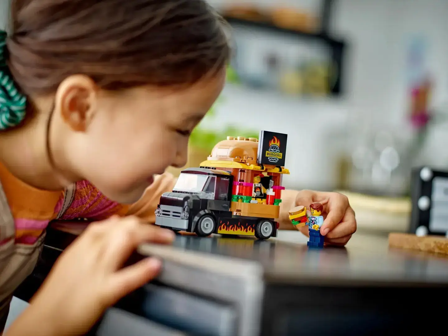 LEGO CITY 60404 BURGER TRUCK