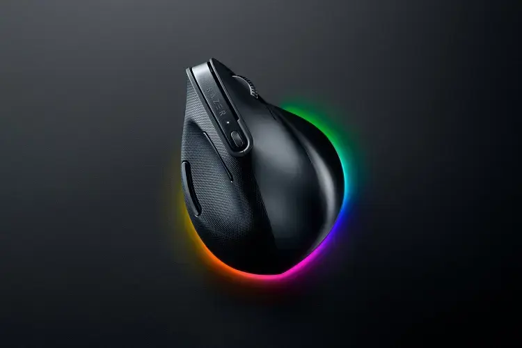 Razer Pro Click V2 Vertical Ergonomic Belaidė pelė RF Wireless+Bluetooth+USB-C, 30000 DPI, Juoda