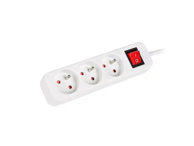 LANBERG PS1-03E-0150-W Lanberg 1,5 m baltos spalvos LANTERGE CURVE 3X 230V PL su grandinės pertraukikliu, pilnas varis