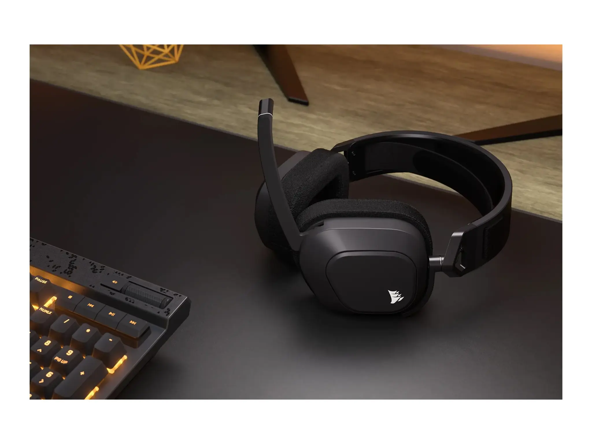 CORSAIR HS80 MAX belaidės ausinės plieninės pilkos spalvos - ES