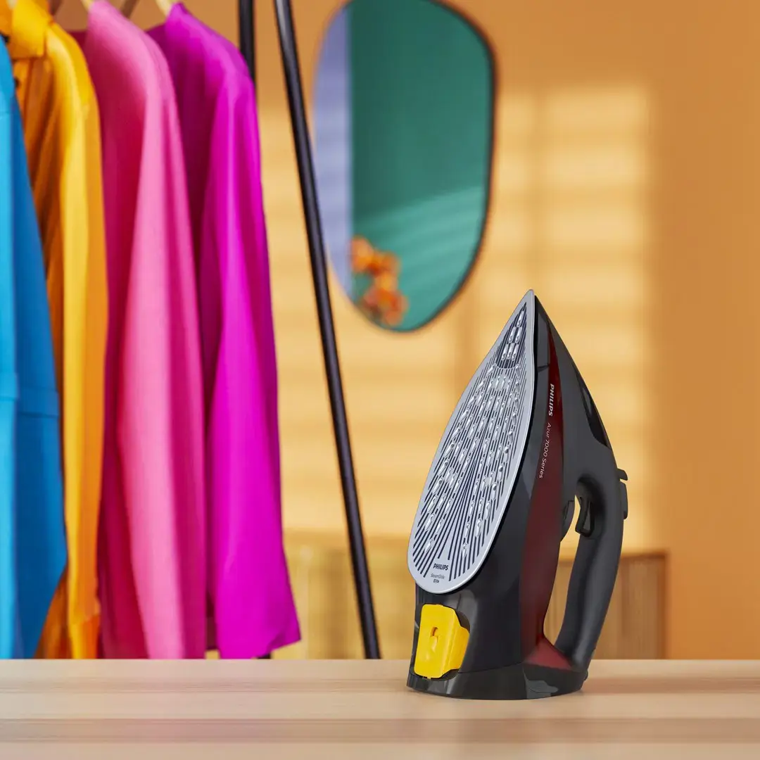 "Philips" 7000 serijos DST7022/40, garinis lygintuvas, "SteamGlide Plus" padas, 2 m, 250 g/min, juodas, raudonas, 50 g/min
