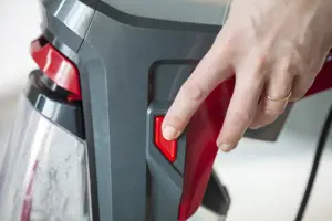 "Bissell" kilimų valytuvas "ProHeat 2x Revolution" su laidiniu valdymu, rankinis kotas, skalbimo funkcija, 800 W, raudonas/titaninis, 24 mėn. garantija