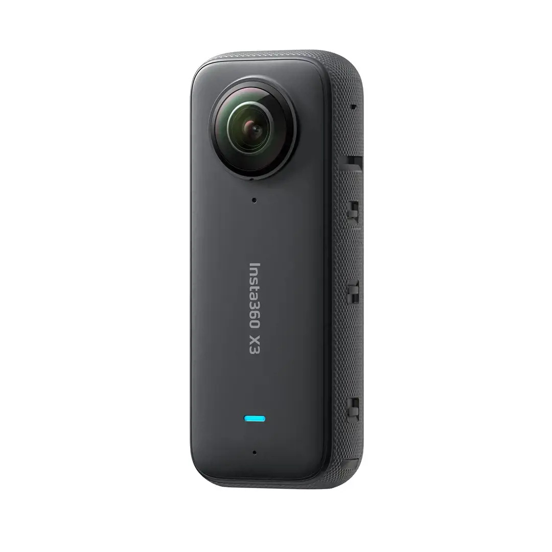 "Insta360 X3