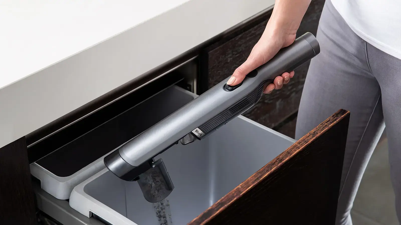 Shark WV200 Cordless Handheld, Dry, HEPA, Filtering, Carpet, Hard floor, 10 dB, Bagless