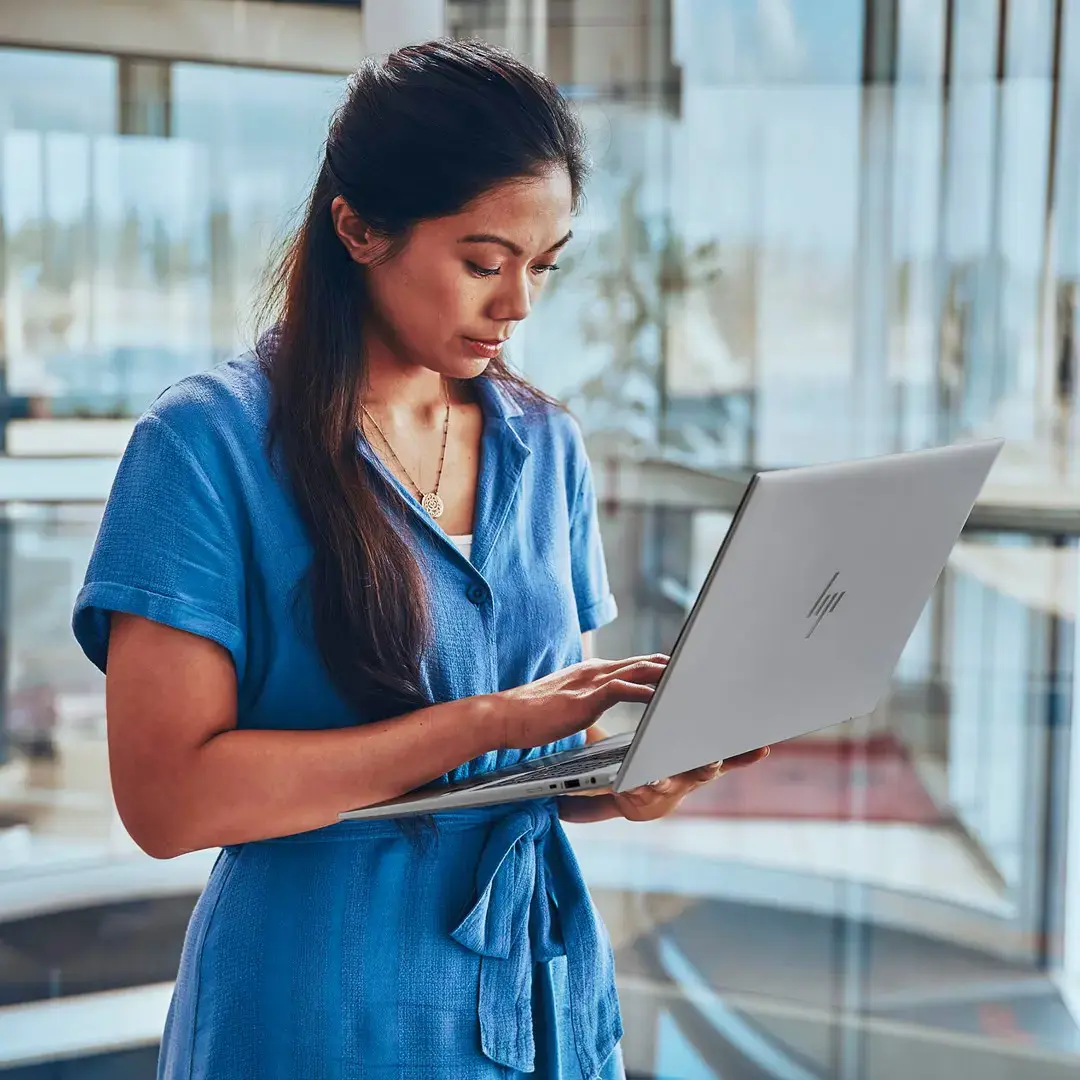 HP ZBook Firefly G11 Intel Core Ultra 5 135H Mobile workstation 35.6 cm (14") WUXGA 16 GB DDR5-SDRAM 1 TB SSD NVIDIA RTX A500 Wi-Fi 6E (802.11ax) Windows 11 Pro AI Workstation, AI PC Grey