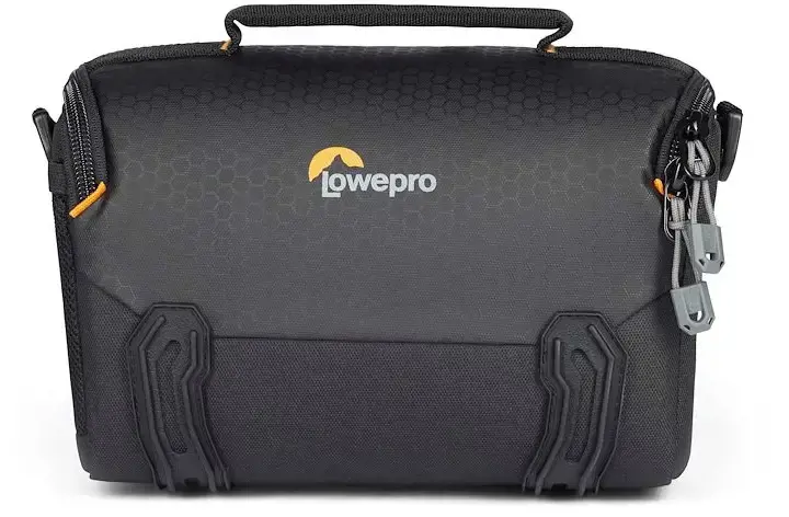 Lowepro camera bag Adventura SH 140 III, black