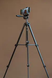 "Velbon" trikojis EX-230 II + telefono laikiklis