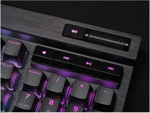 CORSAIR K70 RGB PRO optinė-mechaninė žaidimų klaviatūra su RGB LED apšvietimu CORSAIR OPX juodos spalvos PBT klavišų dangteliai