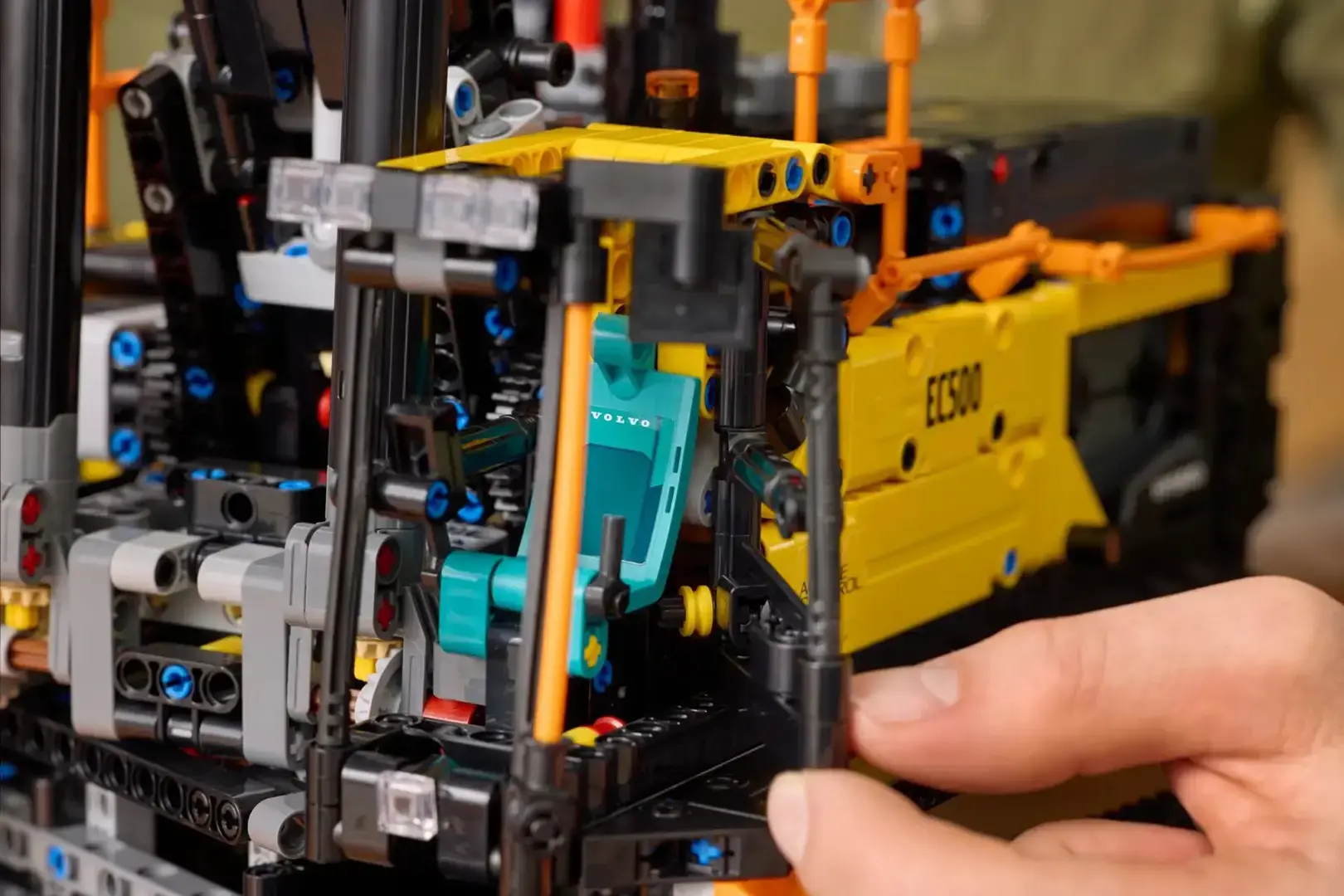 LEGO TECHNIC 42215 Volvo EC500 Hybrid Excavator