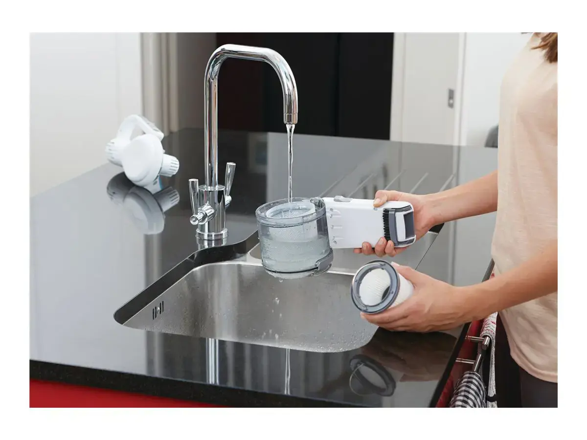 "Black &amp; Decker" PV1820L rankinis dulkių siurblys "Chrome" be maišelio