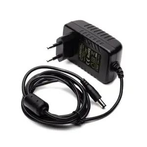 SAVIO AK-39 USB 3.0 - SATA III adapteris 3,5"/2,5" diskams su maitinimo šaltiniu Juodas