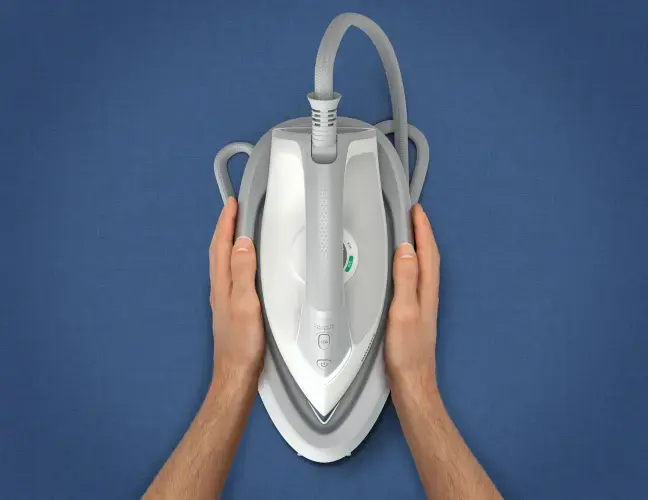 Philips 2000 series PSG2000/20, 2400 W, 300 g/min, Ceramic soleplate, 6 bar, 1.4 L, 110 g/min