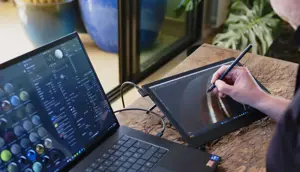 Wacom graphics tablet Movink 13 Touch