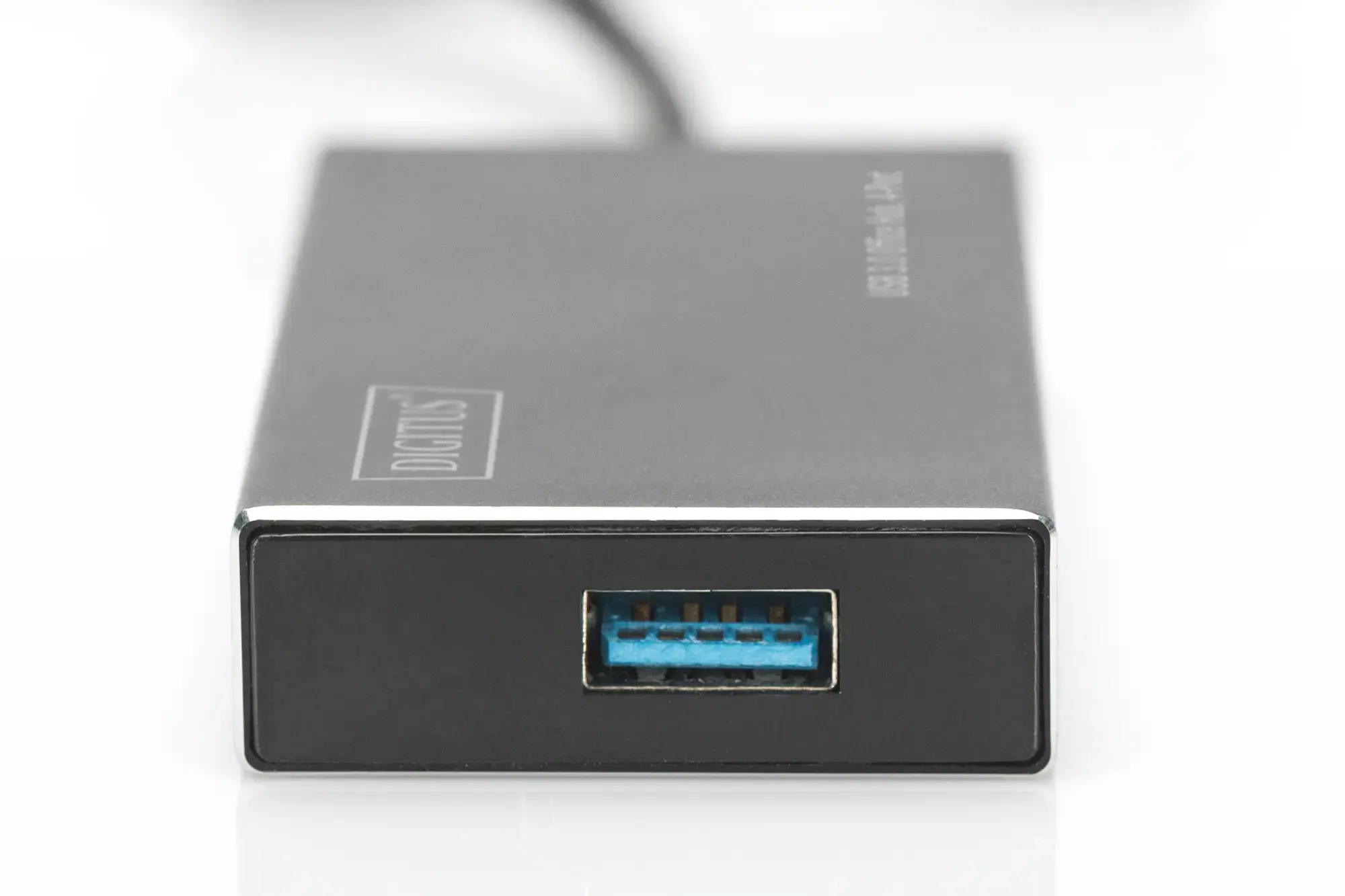 DIGITUS USB 3.0 šakotuvas 4 prievadai su 5V/2A maitinimo šaltiniu Aliuminio korpusas