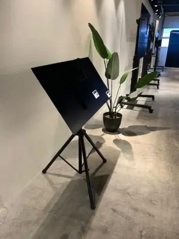 "Neomounts by Newstar" grindų stovas, 15 kg, 25,4 cm (10"), 81,3 cm (32"), 75 x 75 mm, 100 x 100 mm