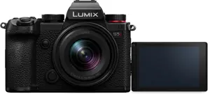Panasonic Lumix DC-S5D + 18-40mm