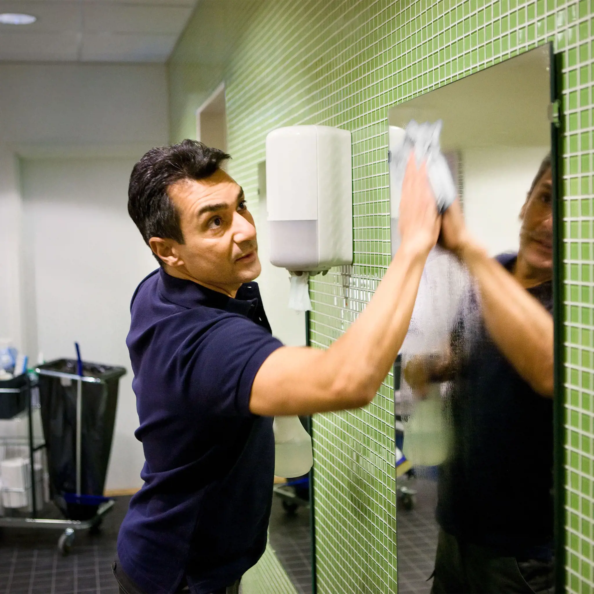 Popieriniai rankšluosčiai TORK ADVANCED M2, 130034, 1 sl., 19.5 cm x 165 m, balta sp.