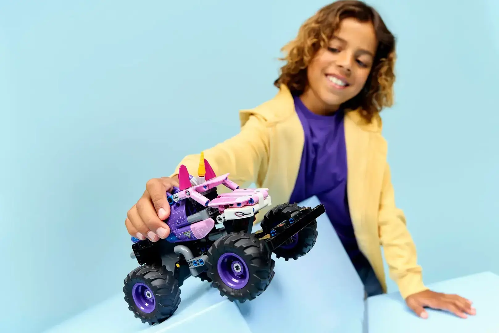 LEGO TECHNIC 42220 Monster Jam Sparkle Smash Pull-Back