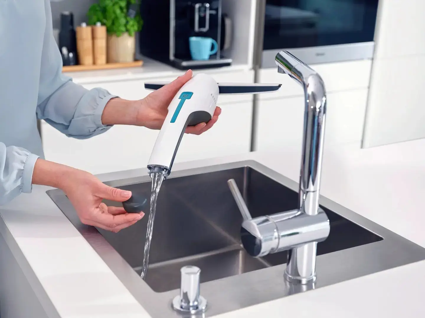 Leifheit Nemo 51042 window cleaner with Click system adapter