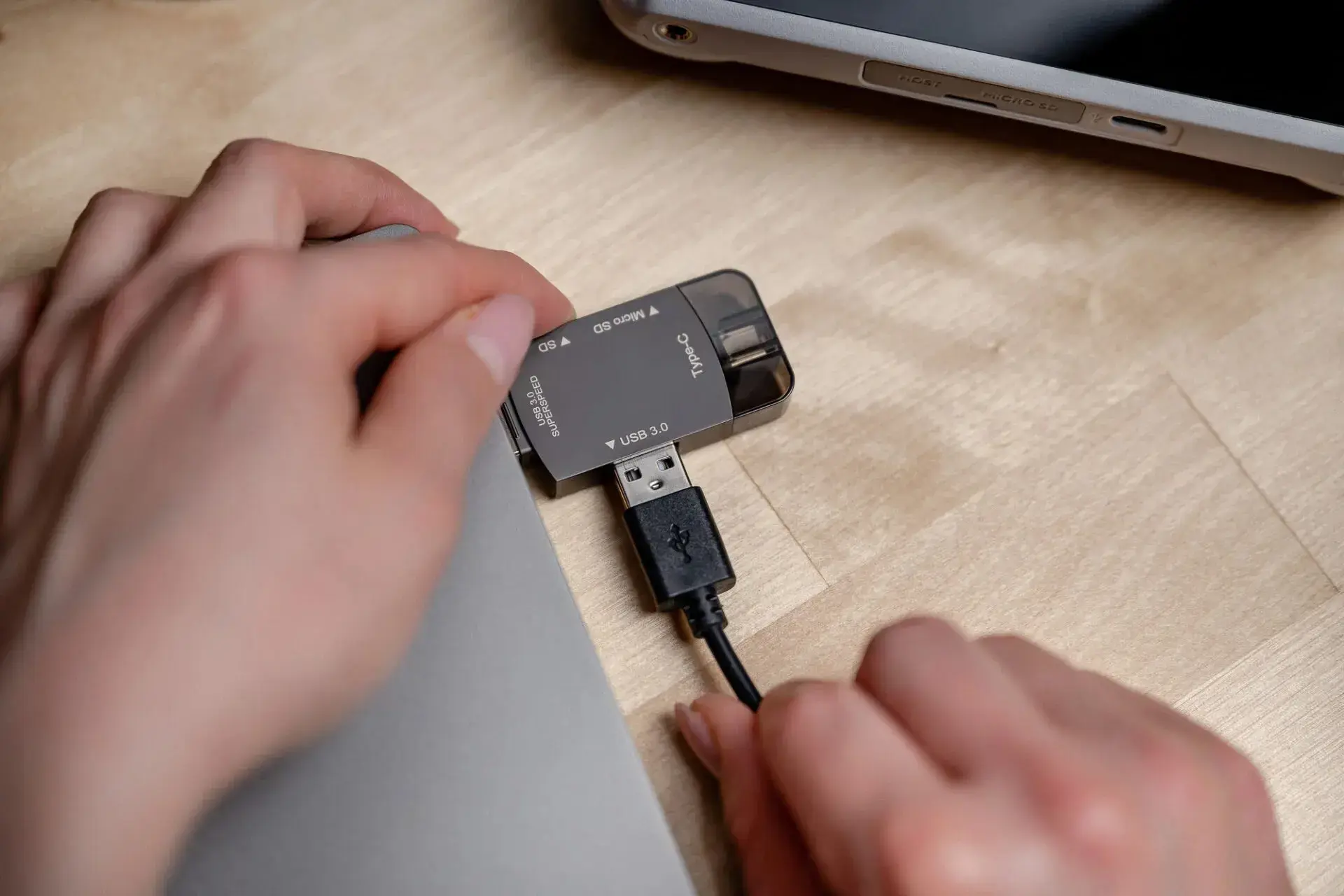 "Newell" atminties kortelių skaitytuvas Hub OTG 3in1